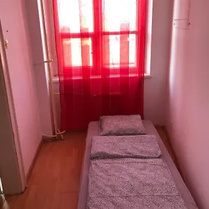 https://pokoj-11e.krakowhotelspoland.com