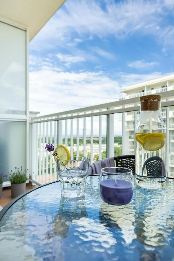 Lavender Ocean Apartment Gdansk Poland